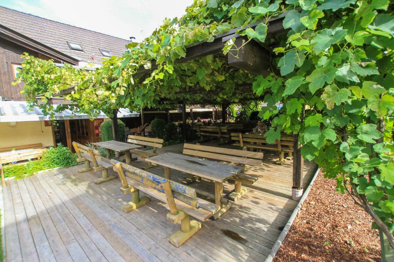 Gasthof Pisl Hotel Krumpendorf Bagian luar foto